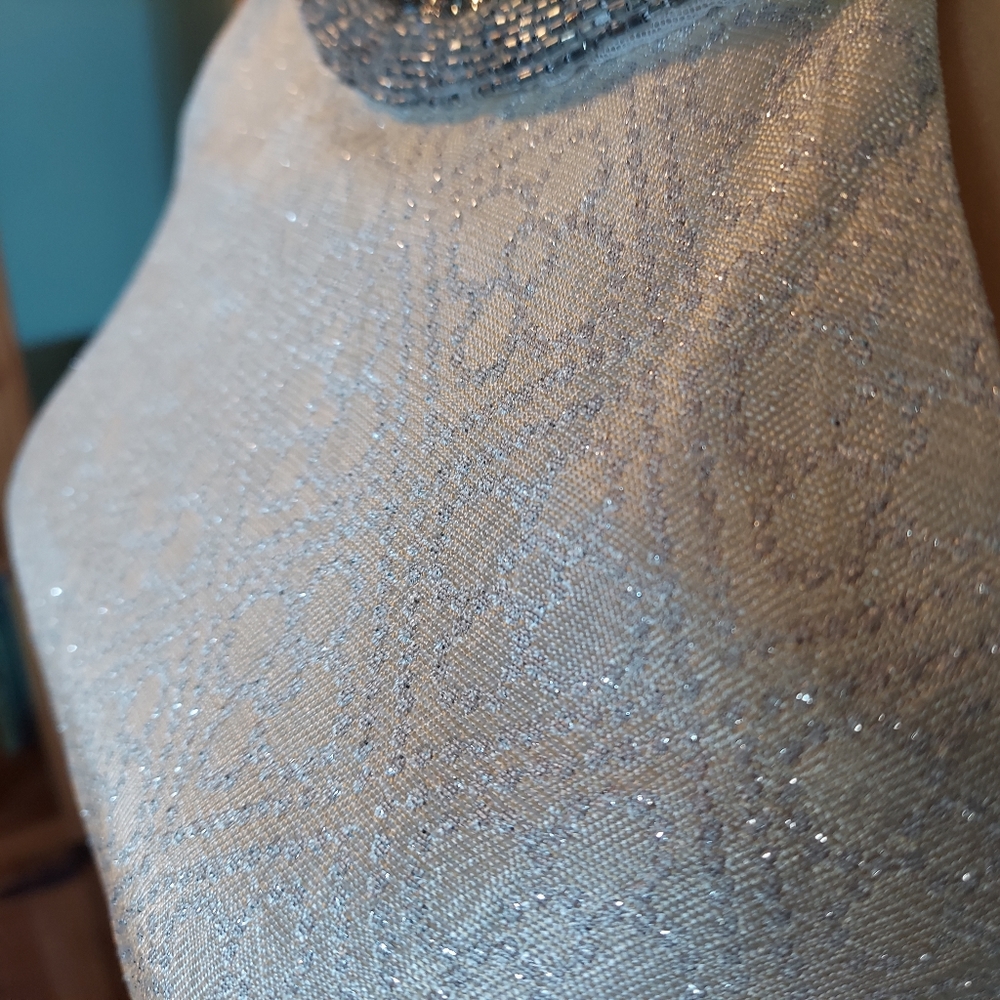 Vintage 60s Style Ivory Metallic Dress - Picture 5 of 11
